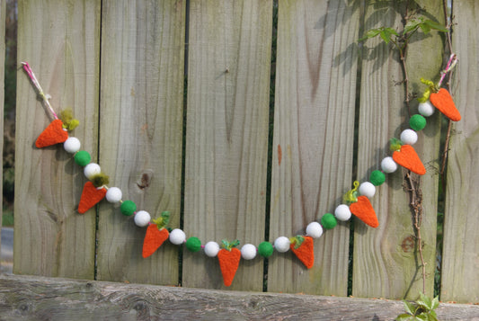Peter Cotten Tail Garland
