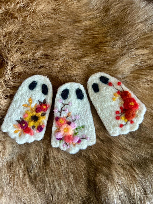 Boo-tiful Ghost Brooch