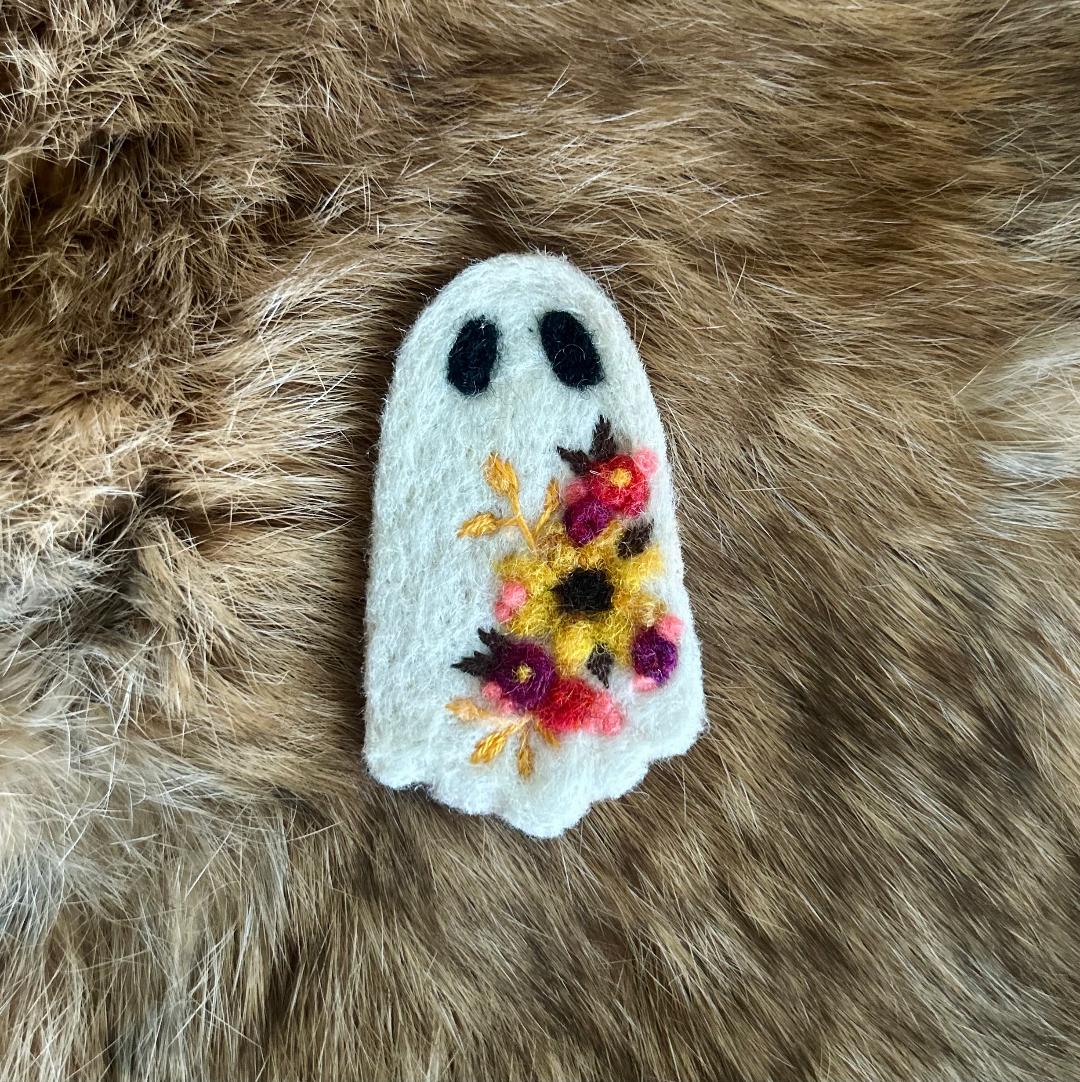 Boo-tiful Ghost Brooch